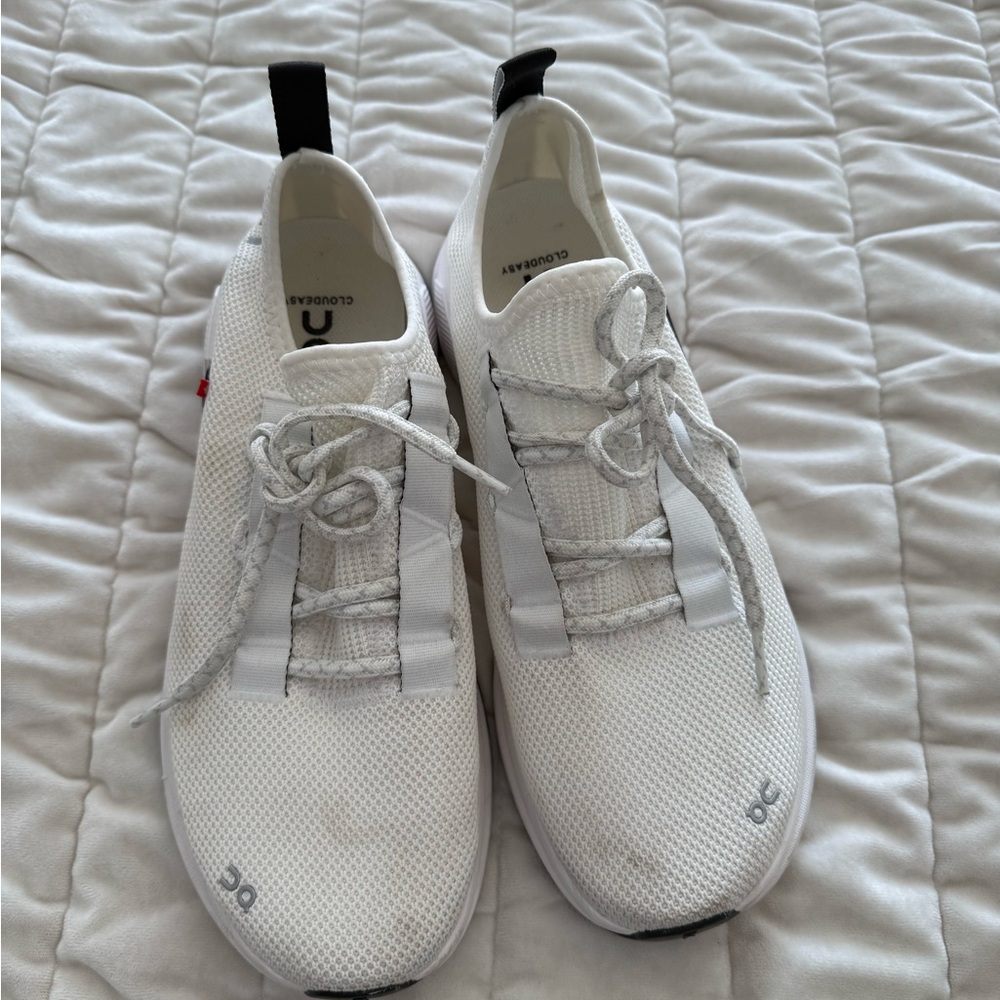 On Running Men's White Athletic Cloud Sneaker